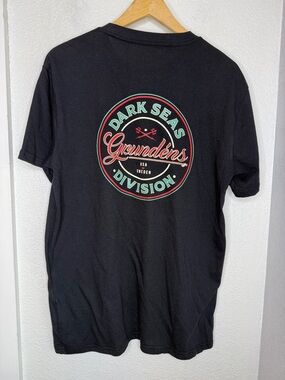 Grundens Dark Seas Division Graphic Tee Coastal Fisherman Nautical Shirt M